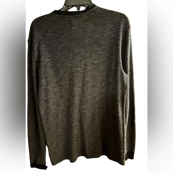 Rock & Republic Mens Henley Long Sleeve Black Sz Small.  Great condition - Picture 2 of 3